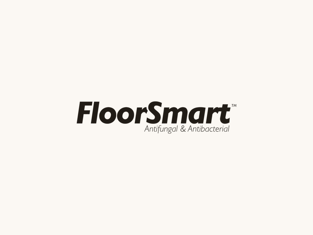 Floor Smart oak-look SPC flooring in a living room